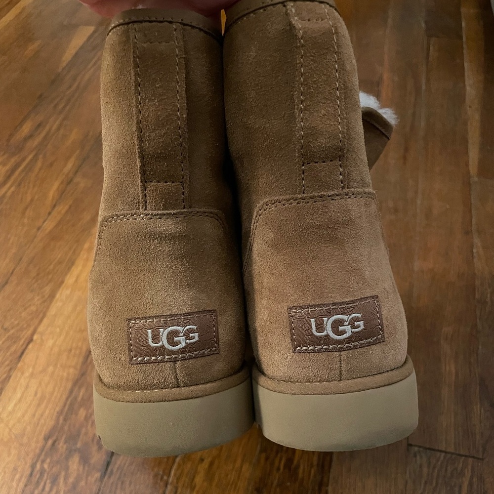 Women’s Tan UGG booties